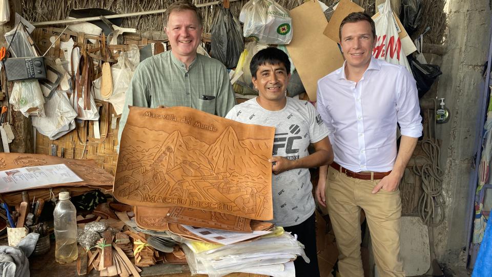 BlueOrchard CEO Philipp Mueller with a micro-entrepreneur in Lima, Peru. Photo: BlueOrchard BlueOrchad CEO Philipp Mueller with a micro-entrepreneur in Lima, Peru. Photo: BlueOrchard