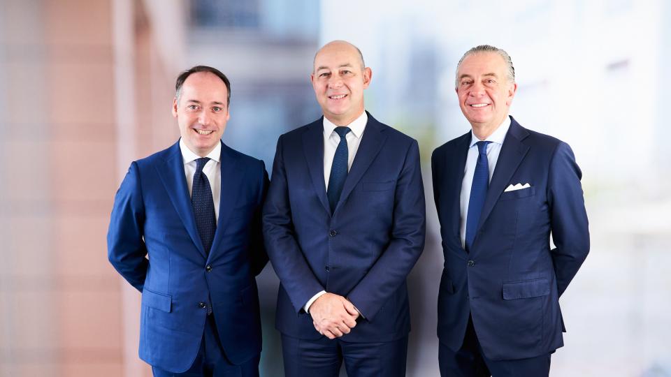 Enrique Sacau, CEO of Kneip, Philippe Seyll, Head of Investment Fund Services at Deutsche Börse Group, and Bob Kneip, Founder and Vice Chairman, Kneip.