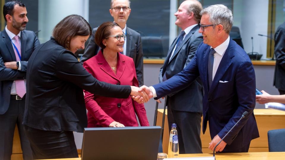 Eurogroup finance ministers met in Brussels on Monday, including Luxembourg's Yuriko Backes (in red). Photo: EU Council.