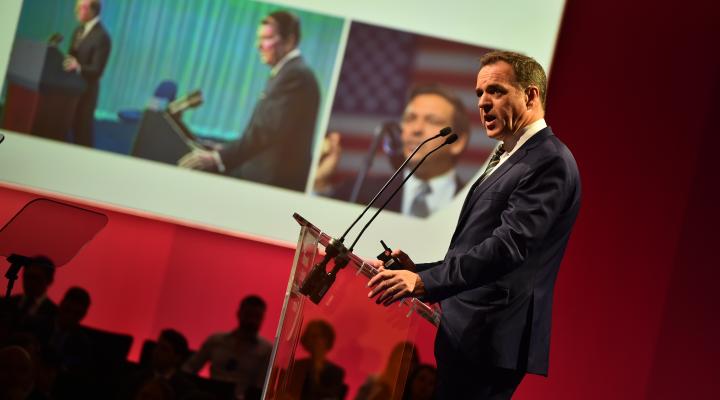 Niall Ferguson addressing the 2022 Amundi World Investment Forum in Paris. Photo: Amundi.